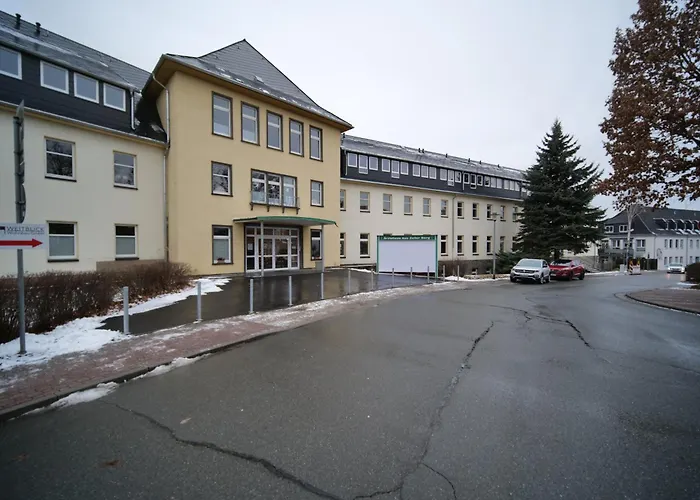 Wunderschoene Ferienwohnung Mit Balkon In Aue