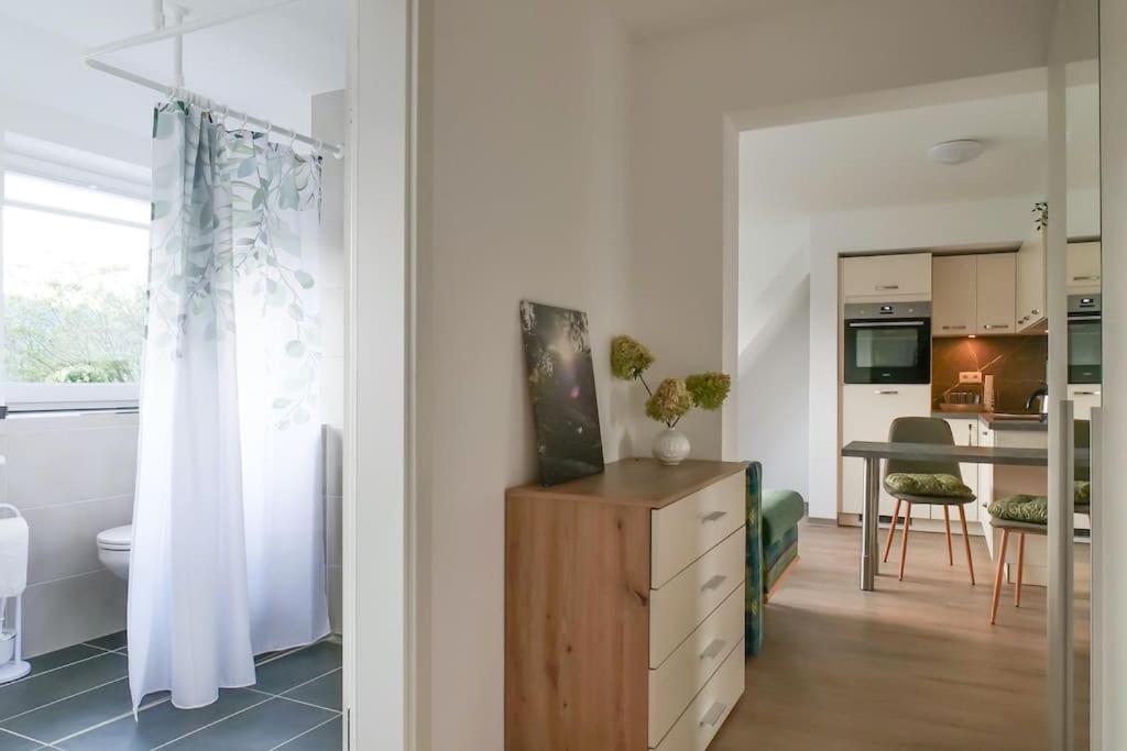 Wunderschoene Mit Balkon In Aue