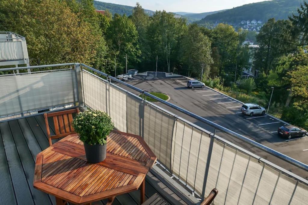 Wunderschoene Mit Balkon In Aue * Aue (Saxony)